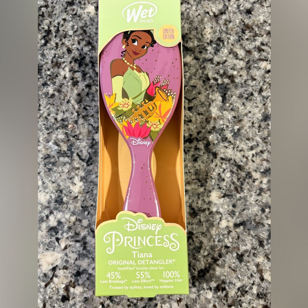 New in package- Limited Edition, Wet Brush Disney Princess Original Detangler